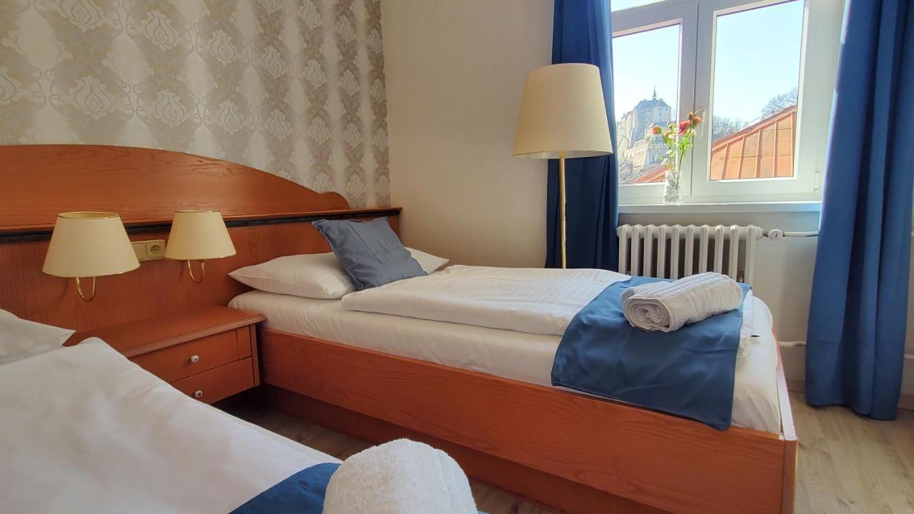 Uniqhotel Cesky Sternberk Bagian luar foto